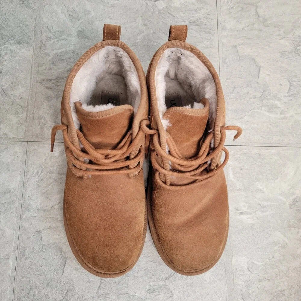 UGG Men's Lace Up Suede Neumel Chukka Boots Chestnut Size 10